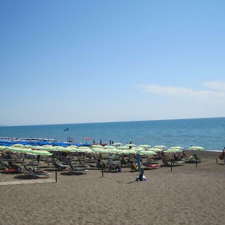 Villaedi Marina Di Bibbona Exterior photo